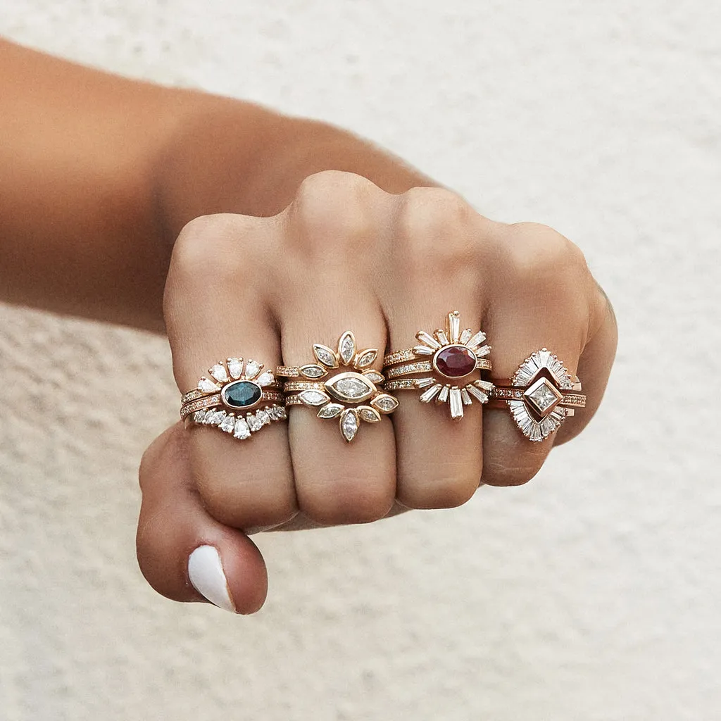 DIAMOND BAGUETTE HALO BAND