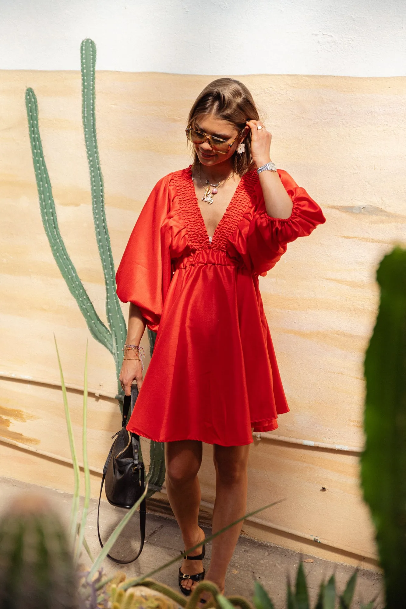 Ella V-neck short dress red
