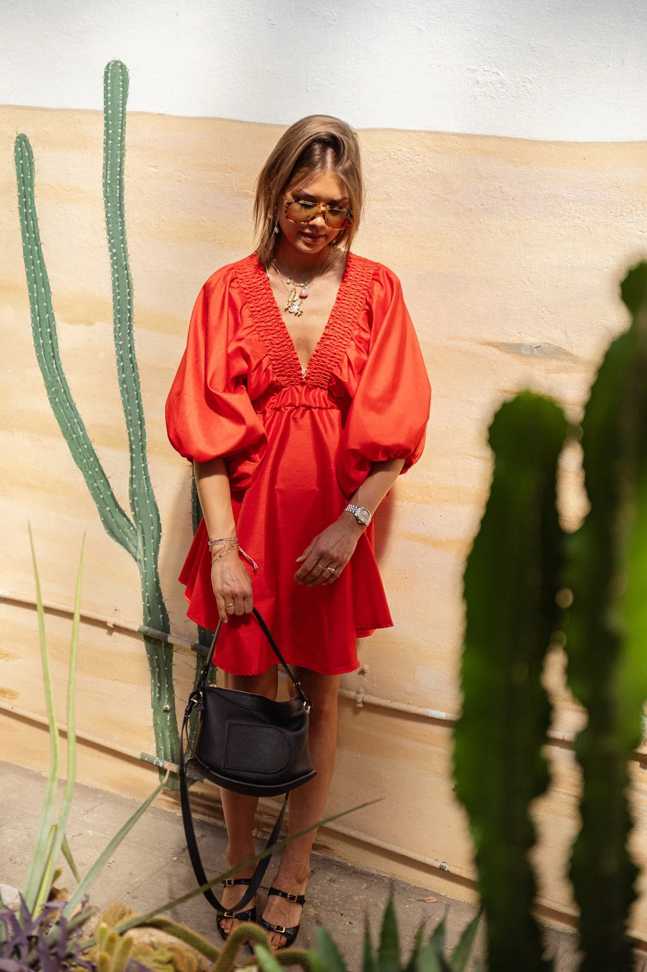 Ella V-neck short dress red