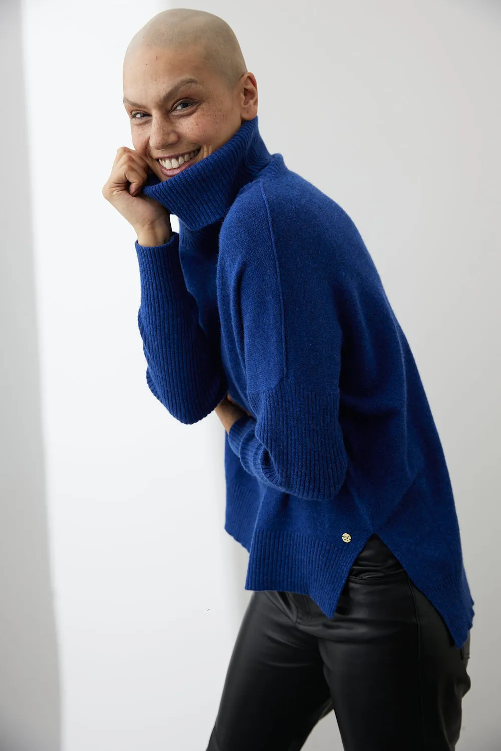 Gigi Step Rollneck
