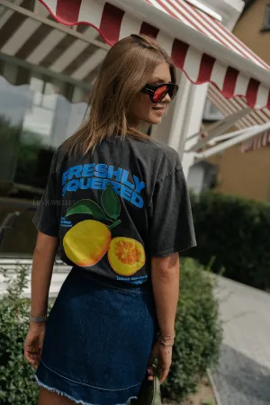 Lemon T-shirt washed black
