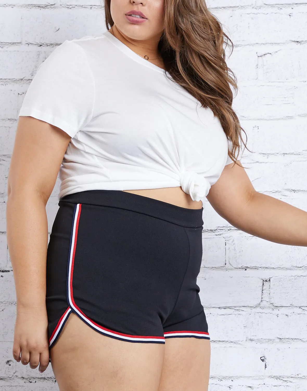 Plus Size Contrast Stripe Dolphin Shorts