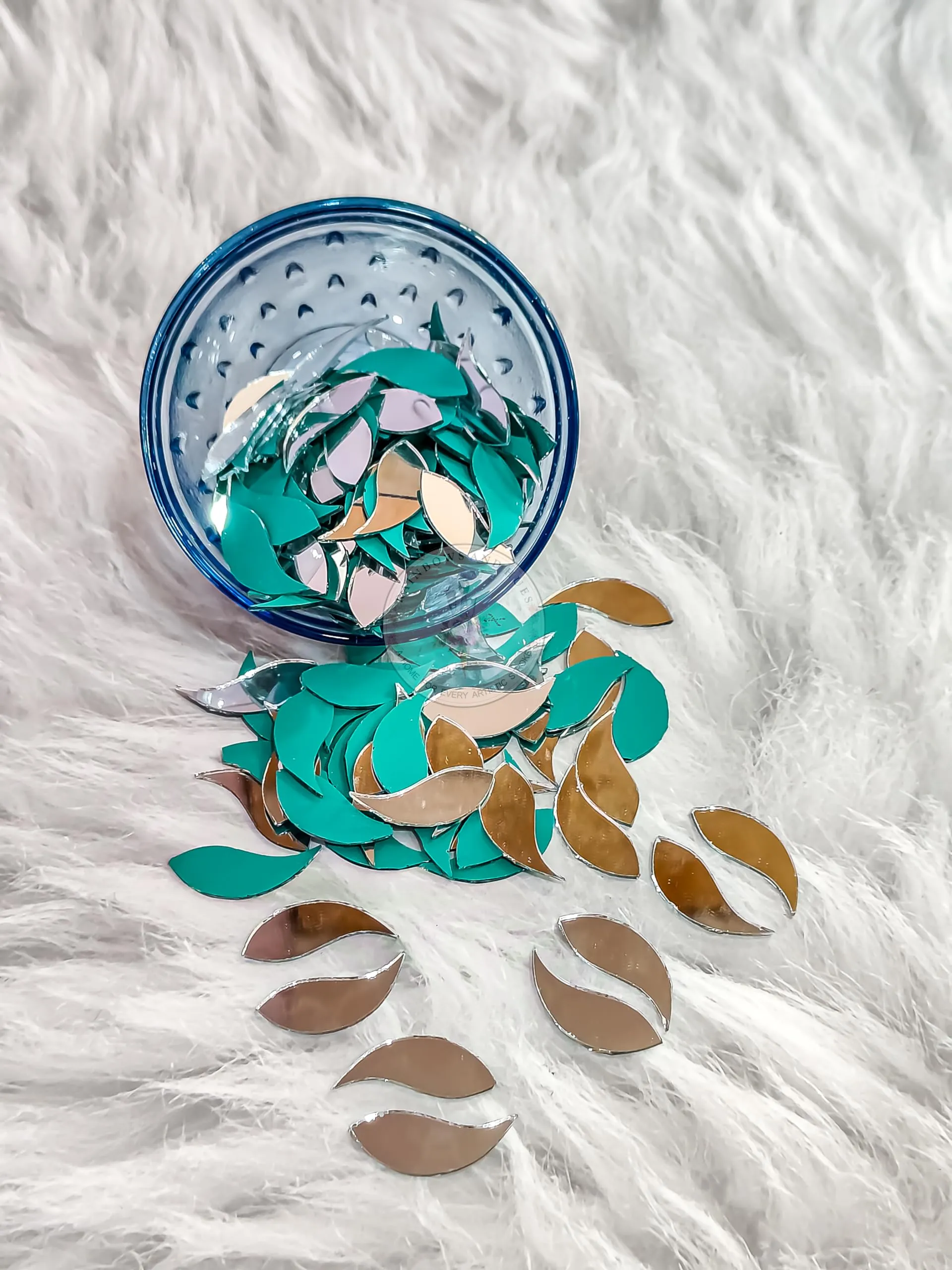 R&H Craft Mirrors Paisley Shape 100 Grams for LIPPAN Art, Mirror Art, MUD and Mirror Art, Craft, Mosaic Art, Home Decorations ETC (3 CM)