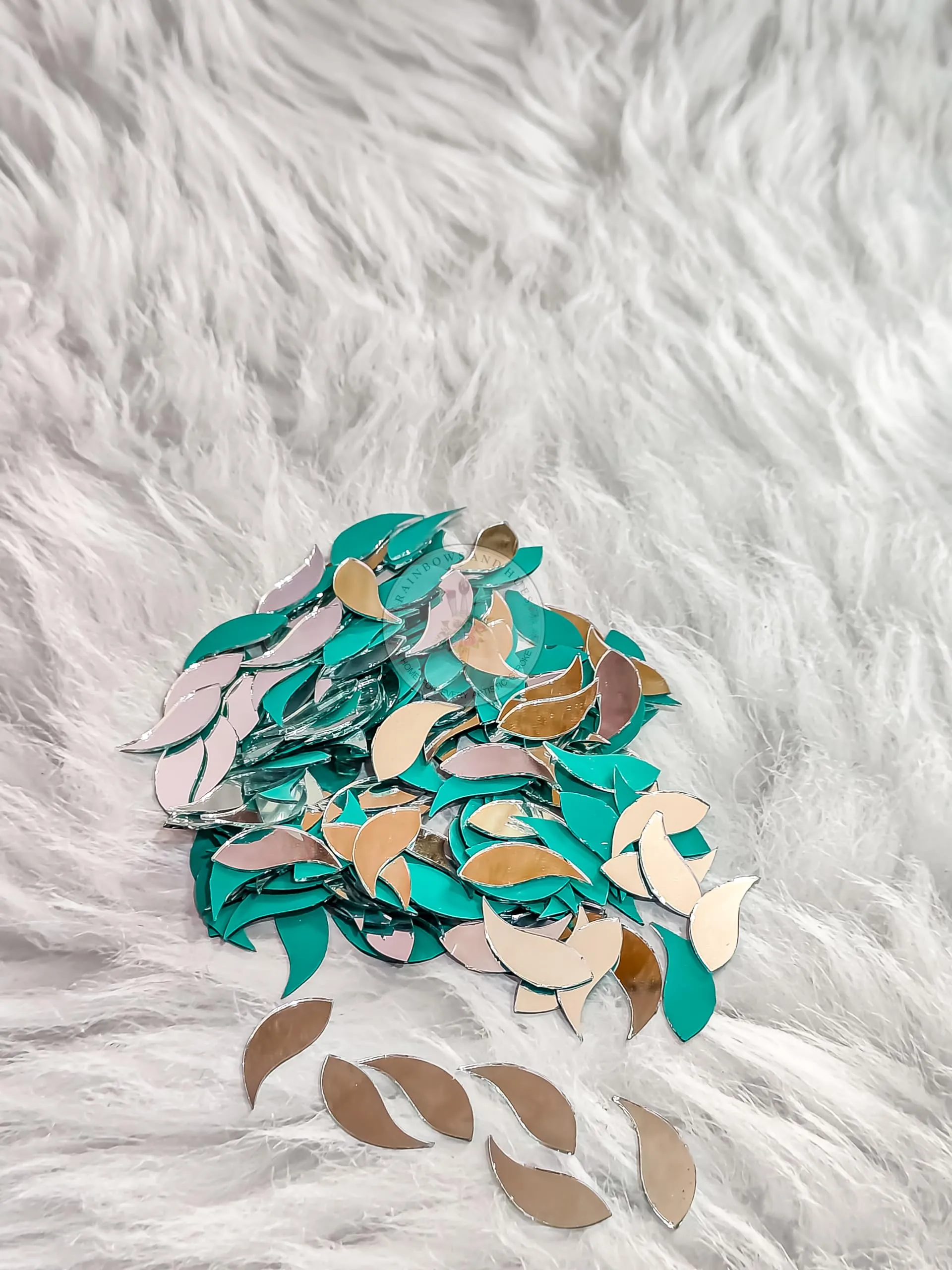 R&H Craft Mirrors Paisley Shape 100 Grams for LIPPAN Art, Mirror Art, MUD and Mirror Art, Craft, Mosaic Art, Home Decorations ETC (3 CM)