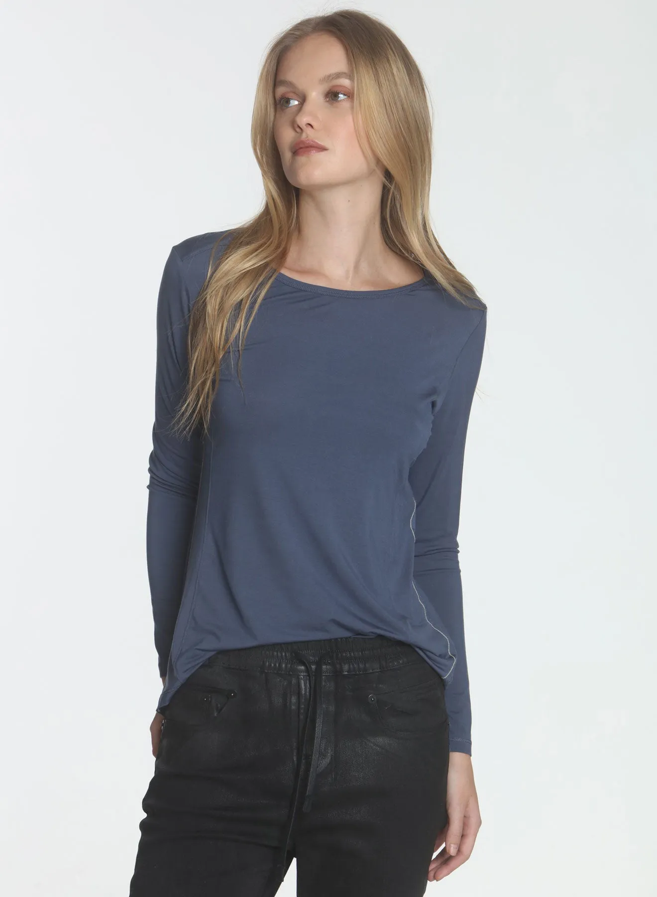 Riley LS Tee - Cadett